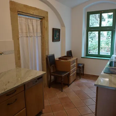 Barbara Auf Der Saechsischen Weinroute Appartamento